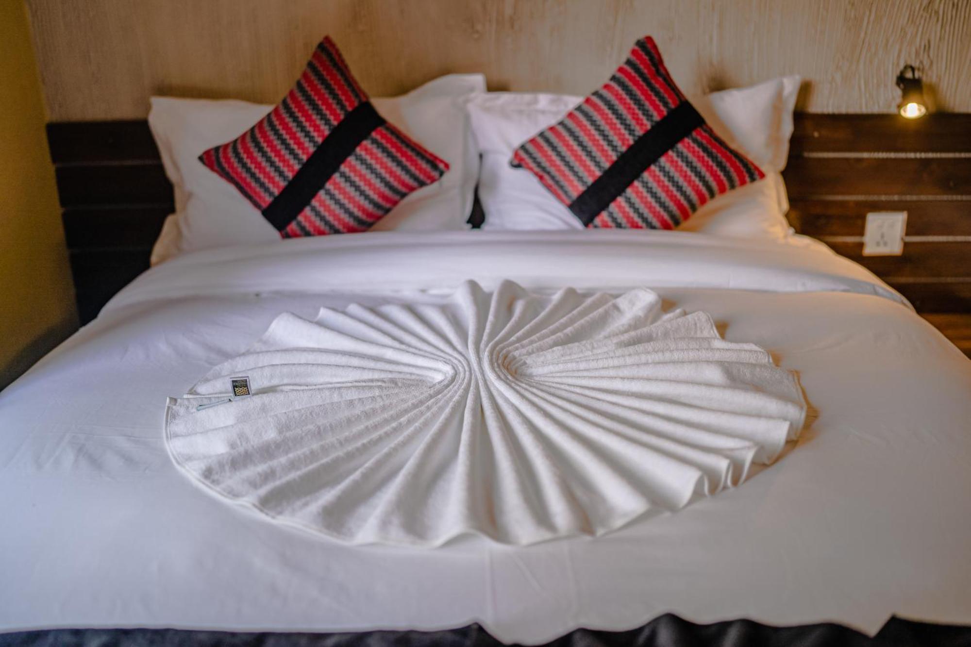 Nepali Heritage Hotel Катманду Екстериор снимка